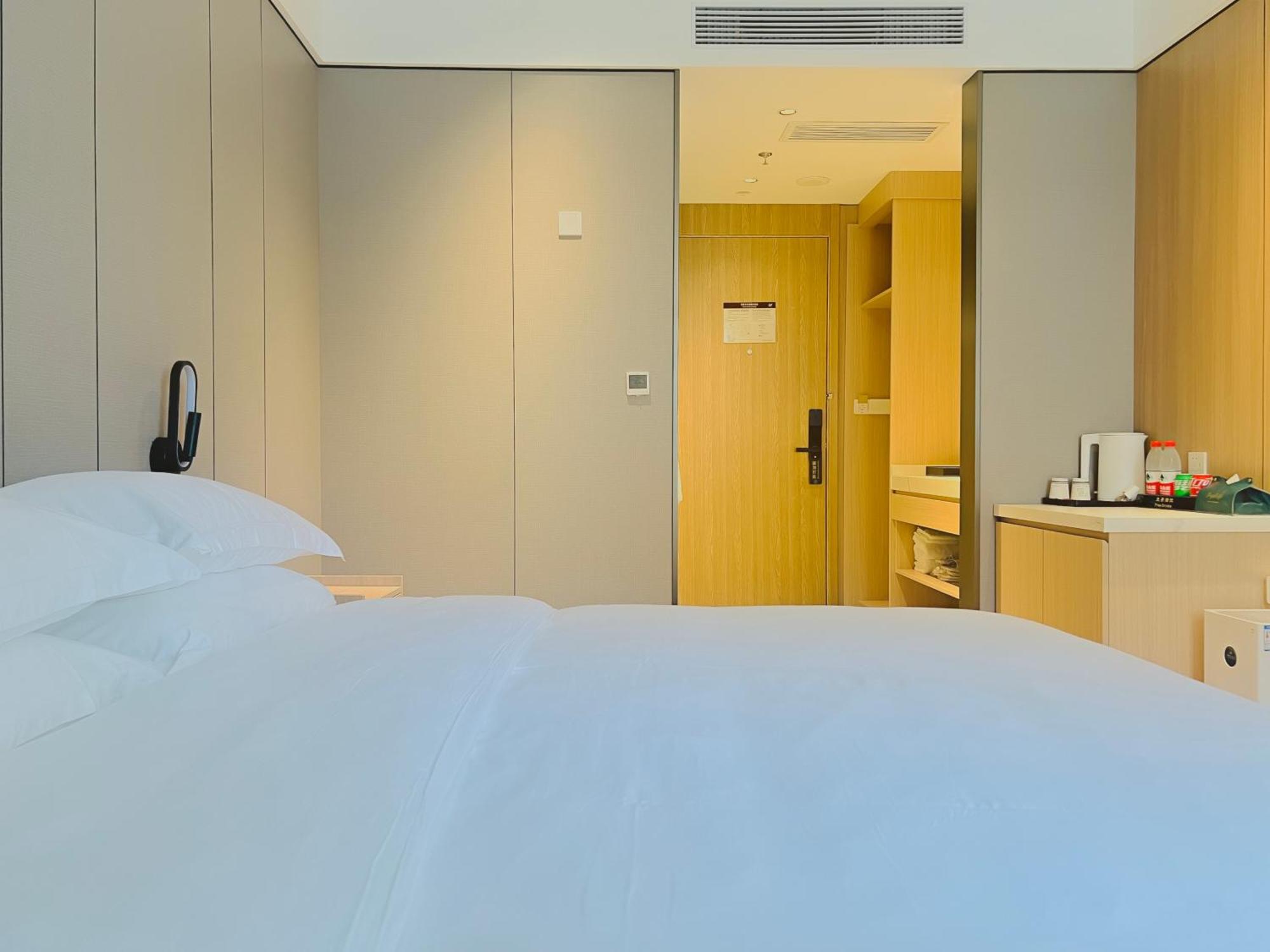 Dayin Garden Hotel -Near People'S Square & Nanjing Road-Large Social Area -Bar -Cafe -Gym -Free Laundry Luggage Storage -24H Front Desk-English Service Shanghai Eksteriør billede